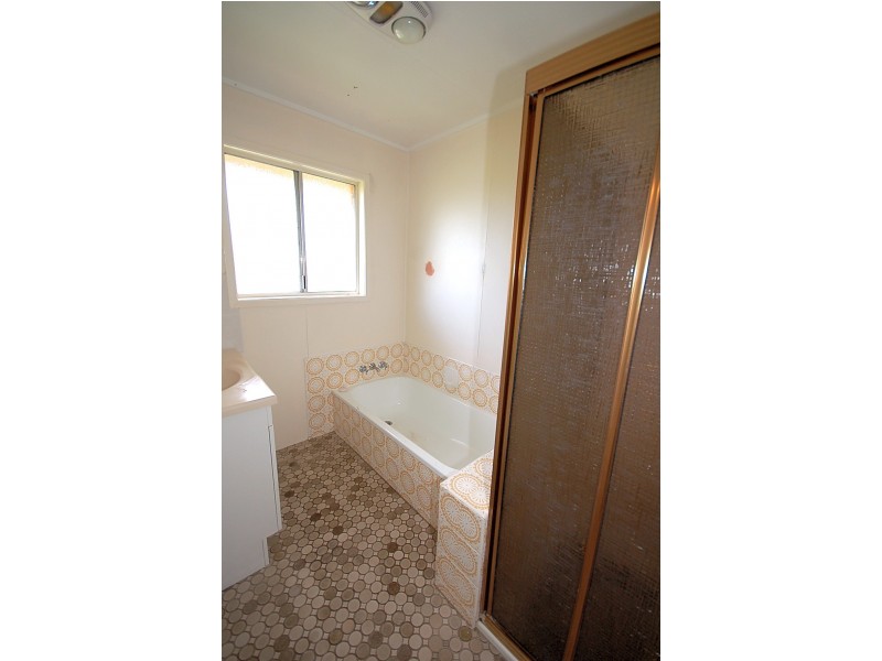 2 Coronation Street, Bray Park QLD 4500