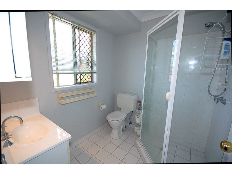 9 Valmadre Court, Petrie QLD 4502