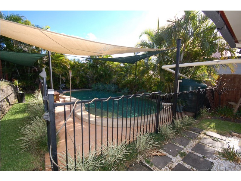 17 Hopkins Street, Petrie QLD 4502