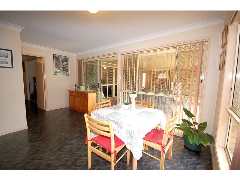 12 Kurrajong Drive, Warner QLD 4500