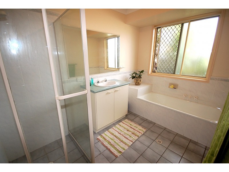 12 Kurrajong Drive, Warner QLD 4500