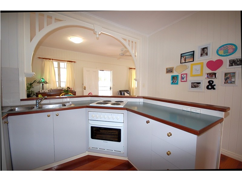 34 Frenchs Road, Petrie QLD 4502