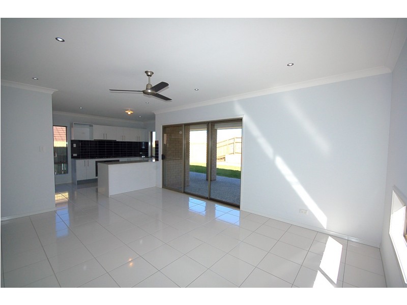 59 Solomon Parade, Warner QLD 4500