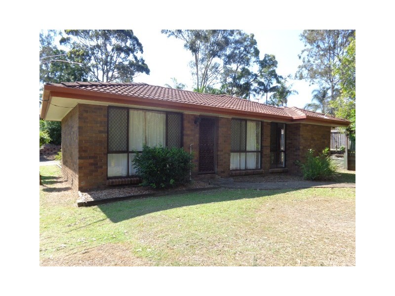 12 St Quentin Road, Petrie QLD 4502