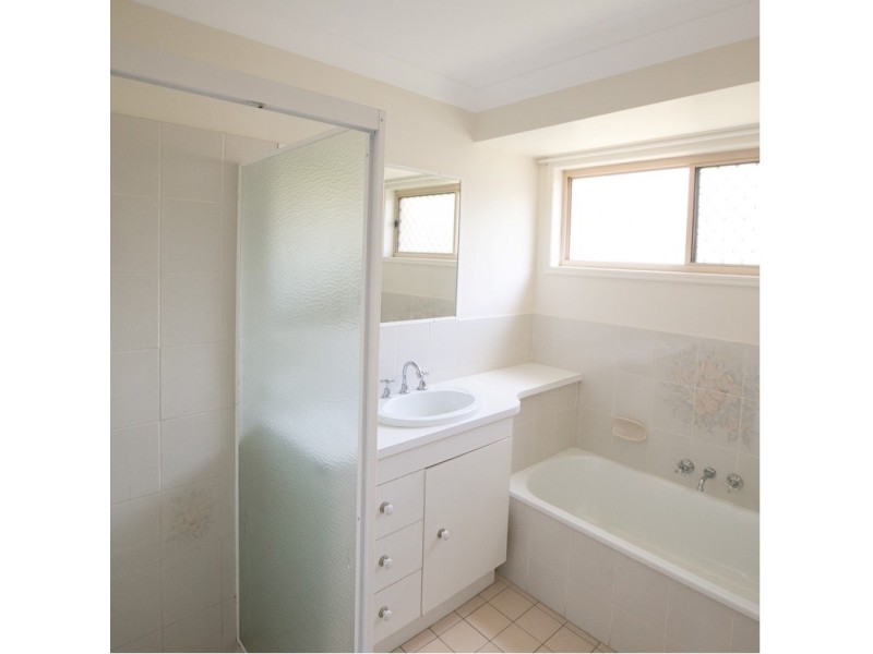 45 Vaucluse Crescent, Petrie QLD 4502