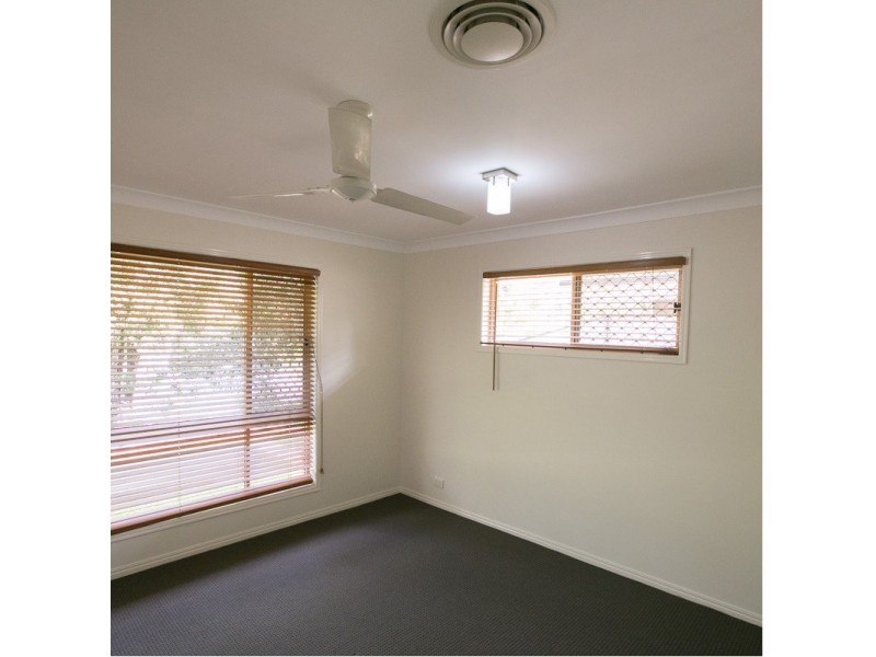 45 Vaucluse Crescent, Petrie QLD 4502