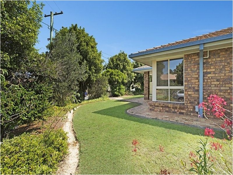 45 Vaucluse Crescent, Petrie QLD 4502