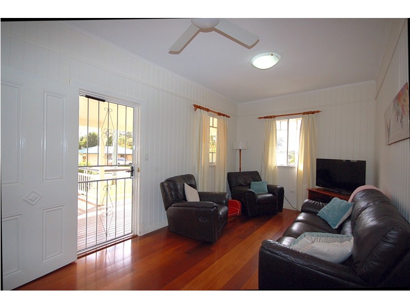 34 Frenchs Road, Petrie QLD 4502