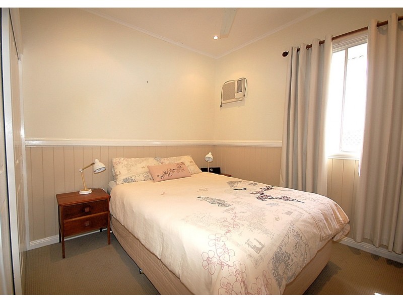 34 Frenchs Road, Petrie QLD 4502