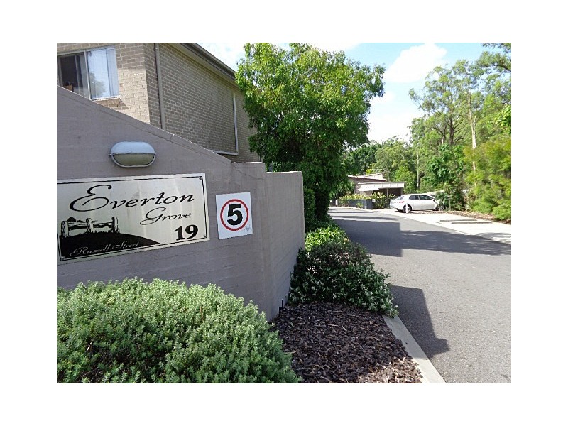 19 Russell Street, Everton Park QLD 4053