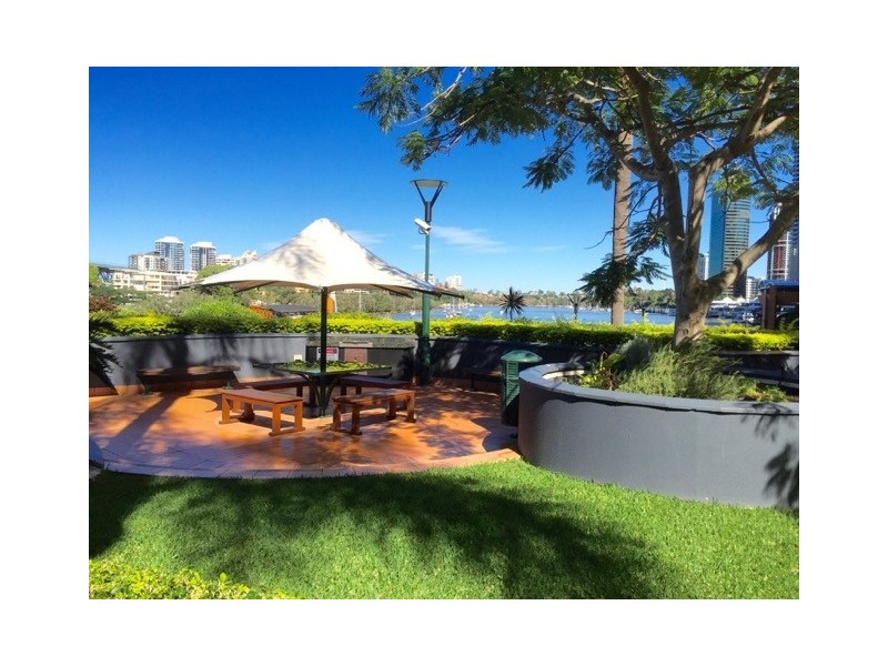 35 Howard Street, Brisbane City QLD 4000