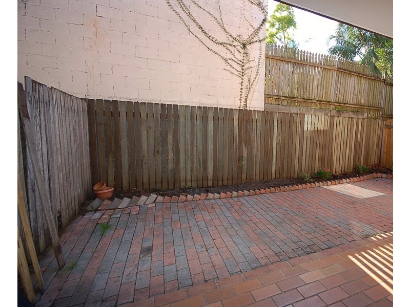 11 York Street, Indooroopilly QLD 4068