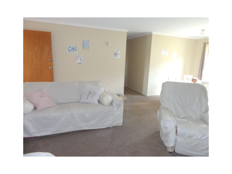 11 West Dianne Street, Lawnton QLD 4501