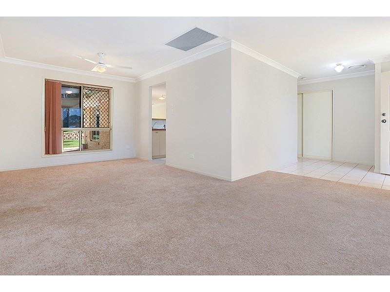 16 Kinross Street, Strathpine QLD 4500