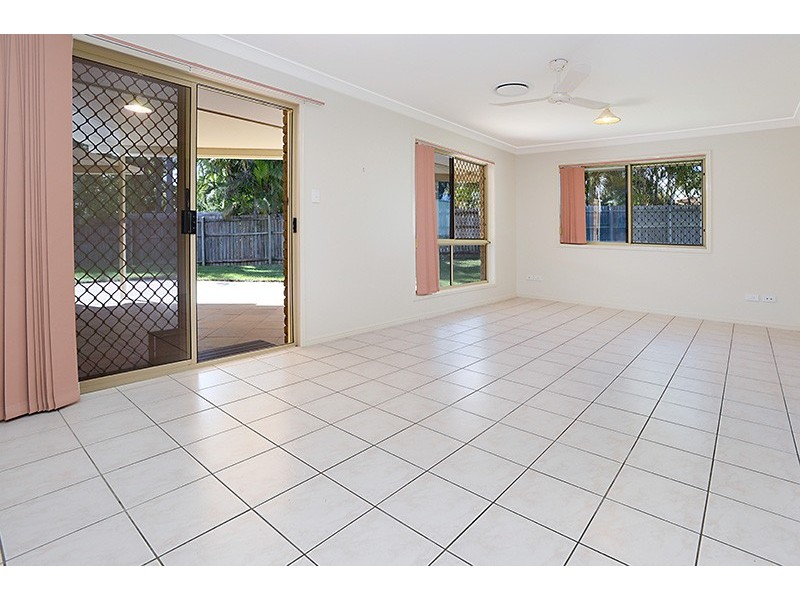 16 Kinross Street, Strathpine QLD 4500