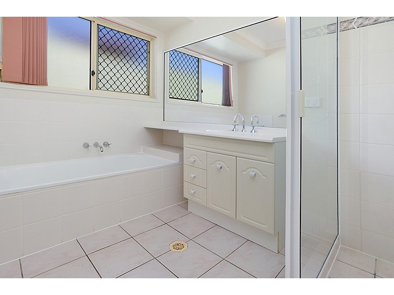 16 Kinross Street, Strathpine QLD 4500