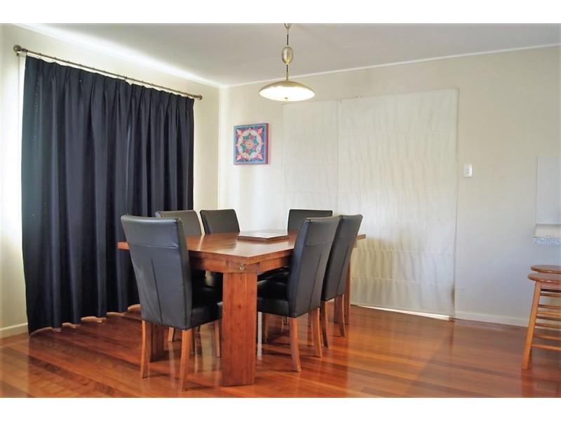 28 Spitfire Avenue, Strathpine QLD 4500