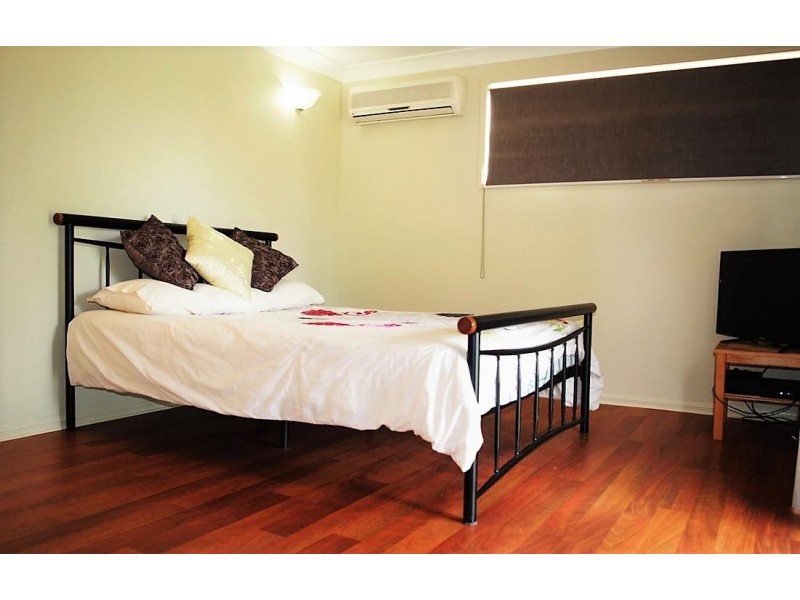28 Spitfire Avenue, Strathpine QLD 4500