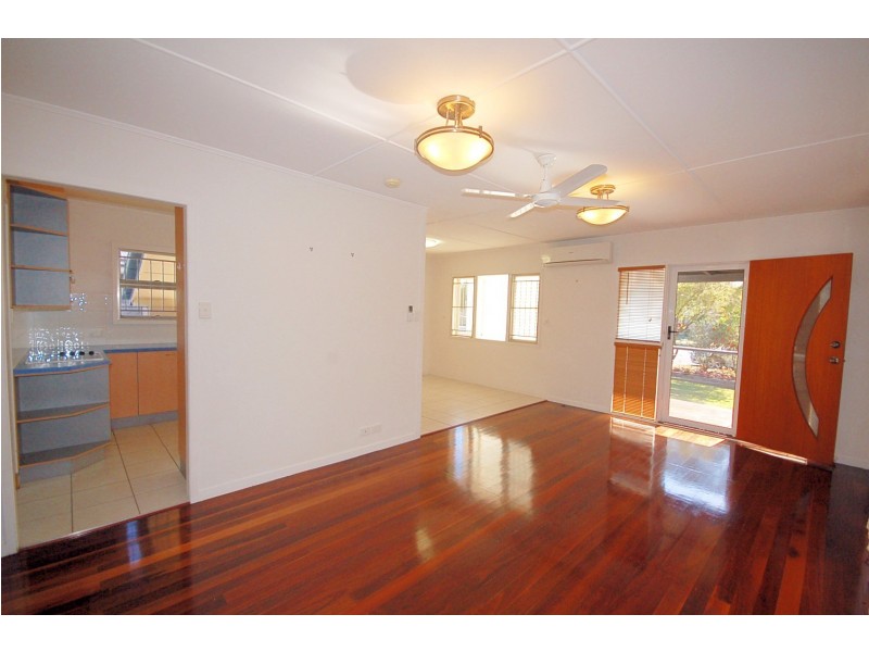 24 Spitfire Avenue, Strathpine QLD 4500