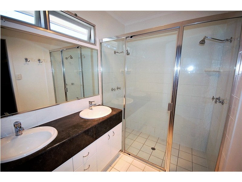 24 Spitfire Avenue, Strathpine QLD 4500