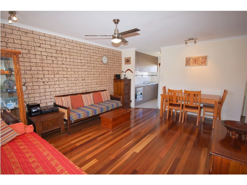 83 Sutton Street, Redcliffe QLD 4020