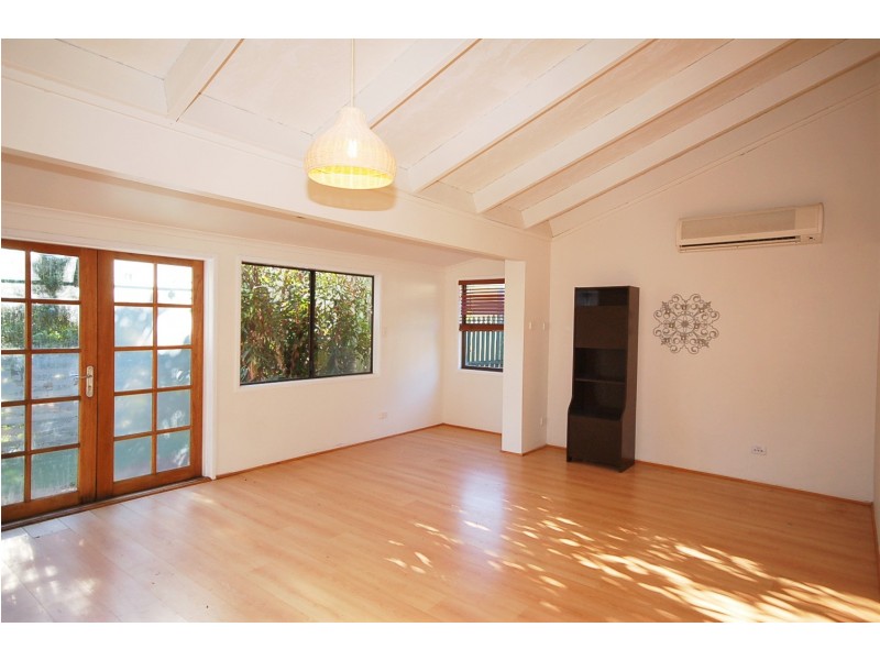 22 Arunga Street, Petrie QLD 4502