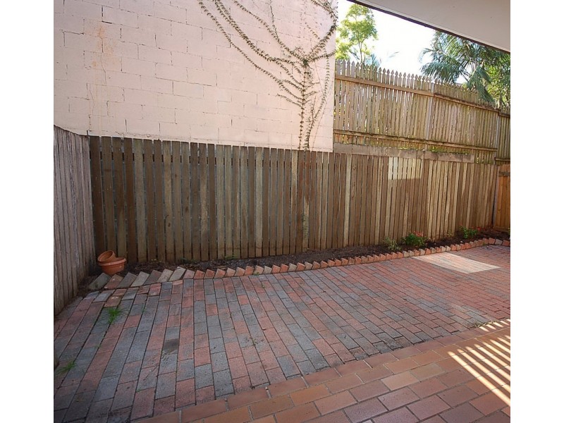 1/11 York Street, Indooroopilly QLD 4068