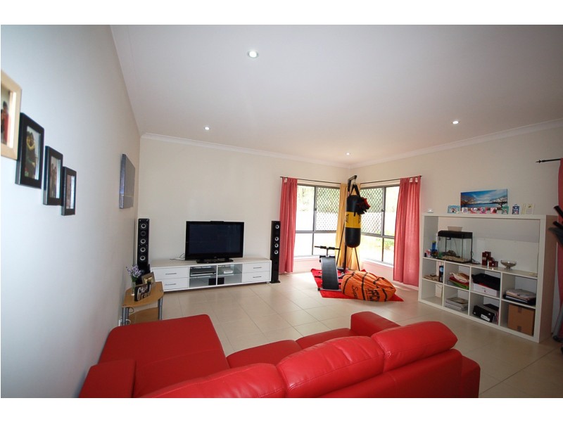 73 Highbridge Circuit, Carseldine QLD 4034