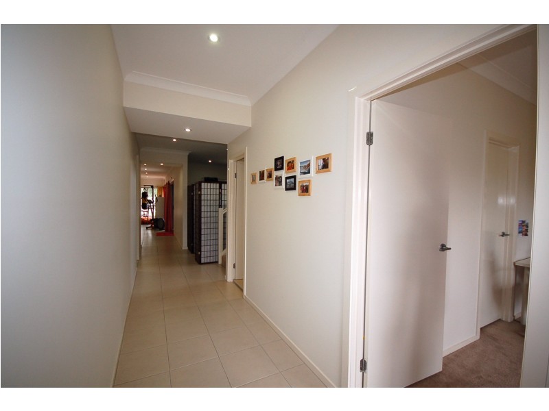 73 Highbridge Circuit, Carseldine QLD 4034