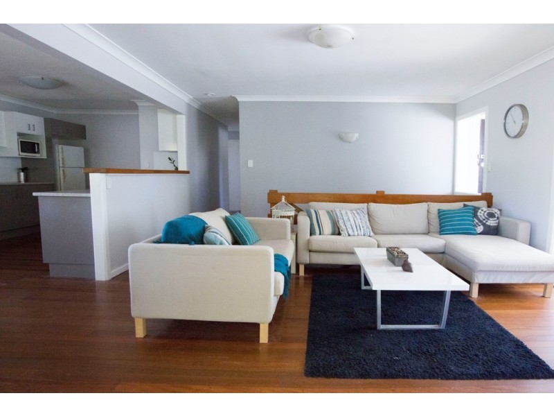 2 Windrest St, Strathpine QLD 4500