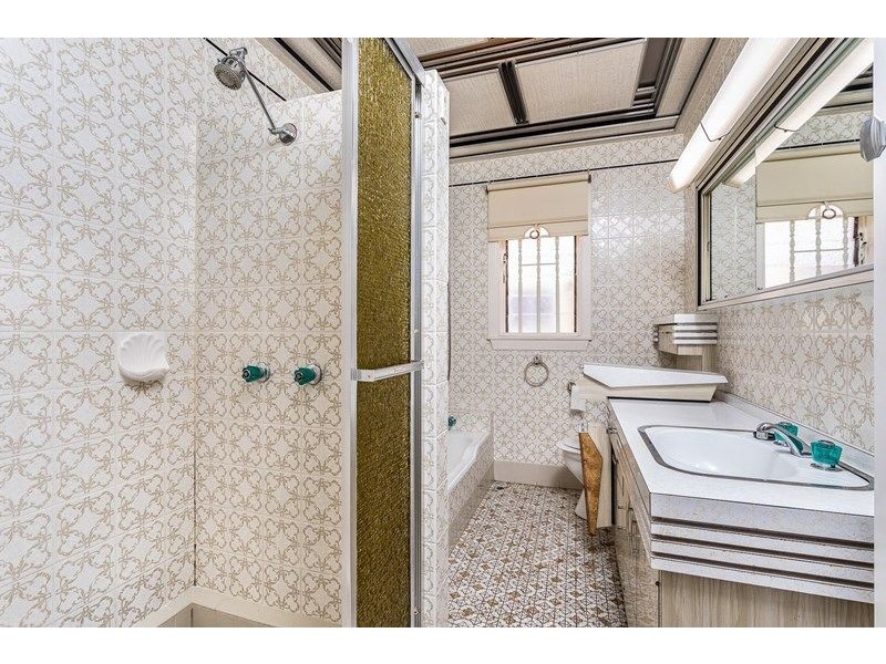 8 Madsen Street, Keperra QLD 4054