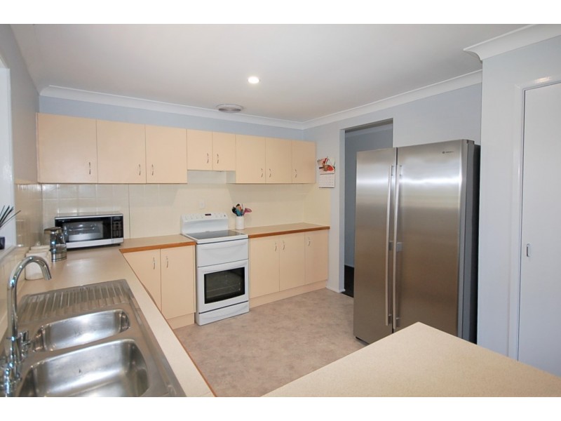 31 Pleasent Drive, Albany Creek QLD 4035