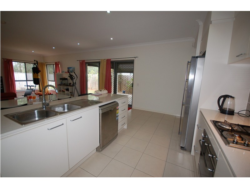 73 Highbridge Circuit, Carseldine QLD 4034