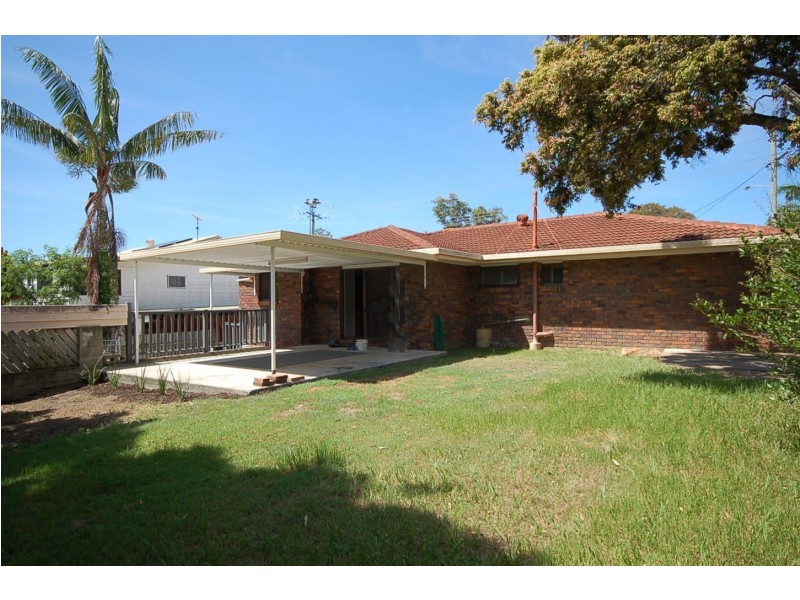 12 Belrose Ave, Petrie QLD 4502