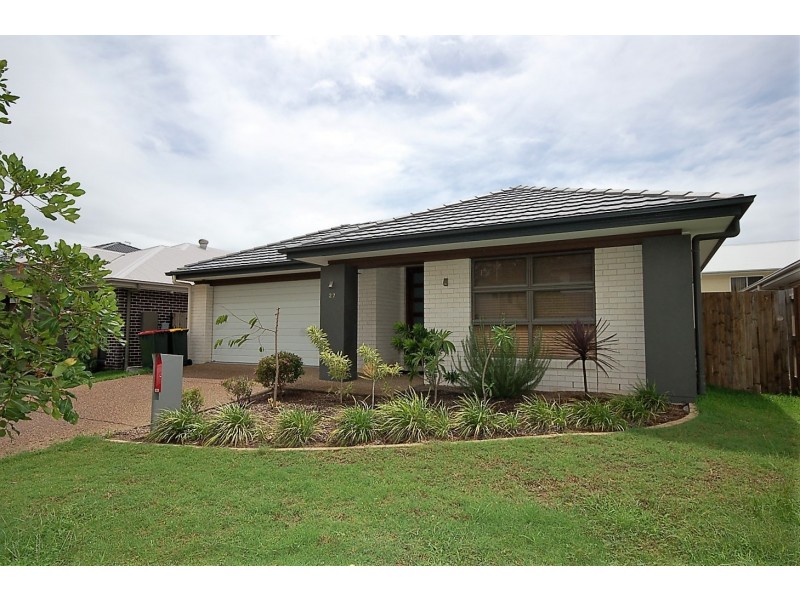 27 Markwell Crescent, Mango Hill QLD 4509