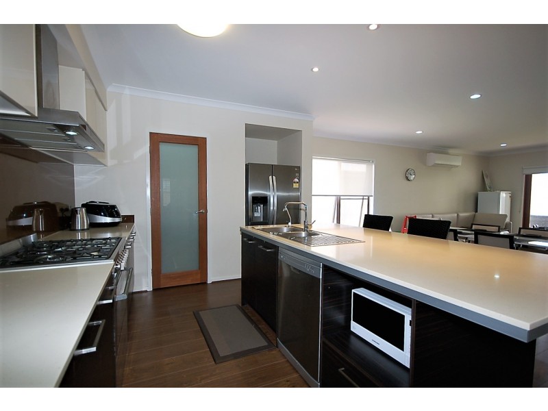 27 Markwell Crescent, Mango Hill QLD 4509