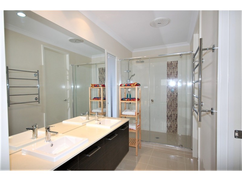 27 Markwell Crescent, Mango Hill QLD 4509