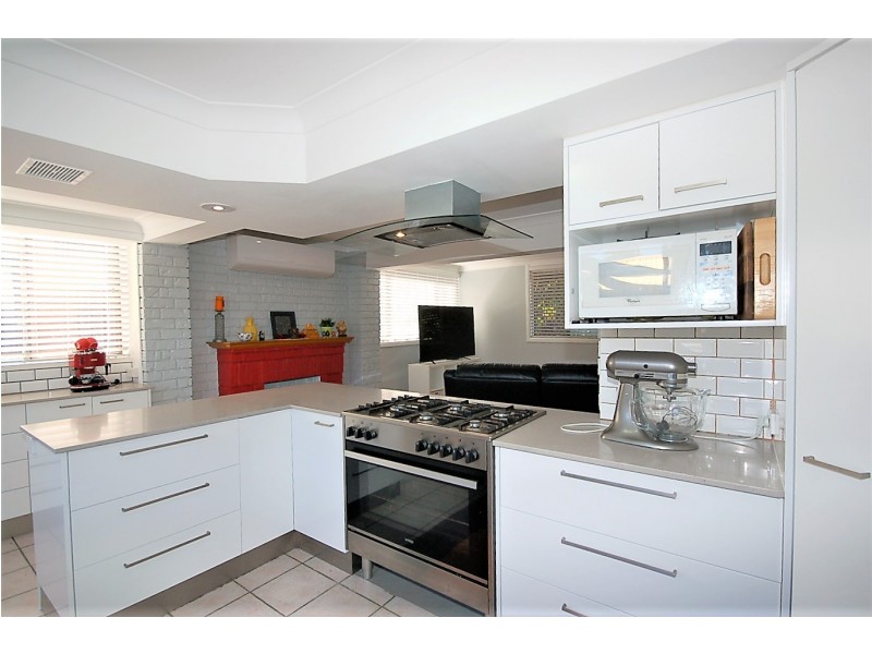 9 Gowie Street, Brendale QLD 4500