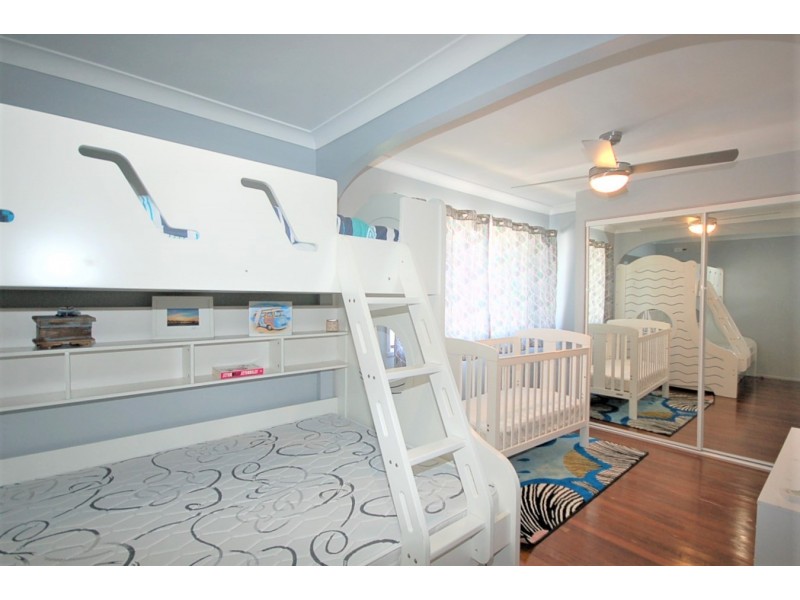 9 Gowie Street, Brendale QLD 4500