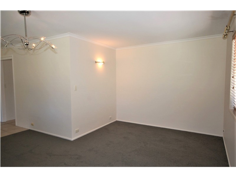 12 Belrose Avenue, Petrie QLD 4502