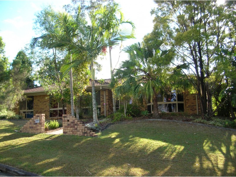 2 Connewarre Court, Petrie QLD 4502