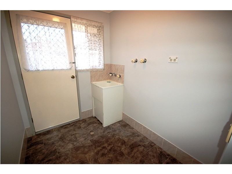 2 Connewarre Court, Petrie QLD 4502