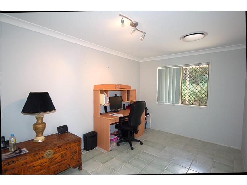 9 Valmadre Court, Petrie QLD 4502