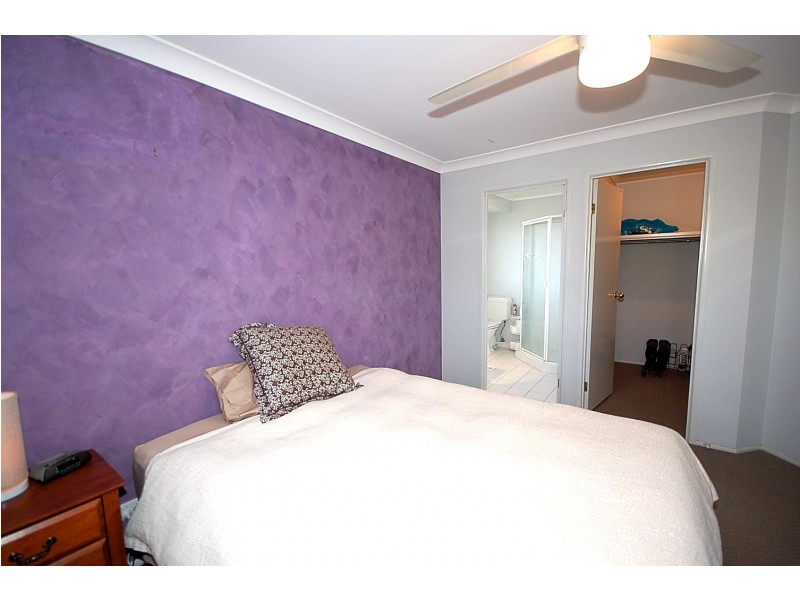 9 Valmadre Court, Petrie QLD 4502