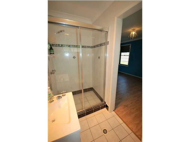 18 Mundie Place, Bray Park QLD 4500