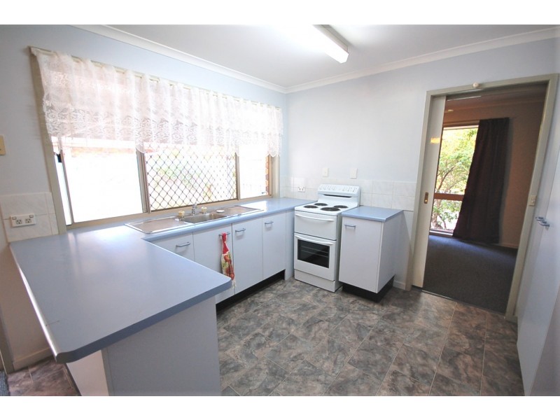 2 Connewarre Court, Petrie QLD 4502