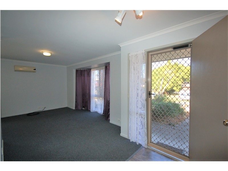 2 Connewarre Court, Petrie QLD 4502