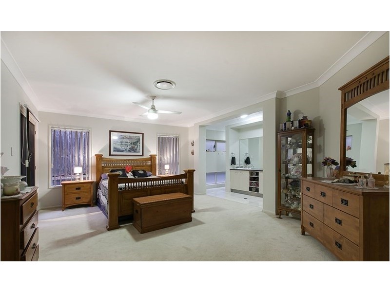 11 Hopkins Street, Petrie QLD 4502