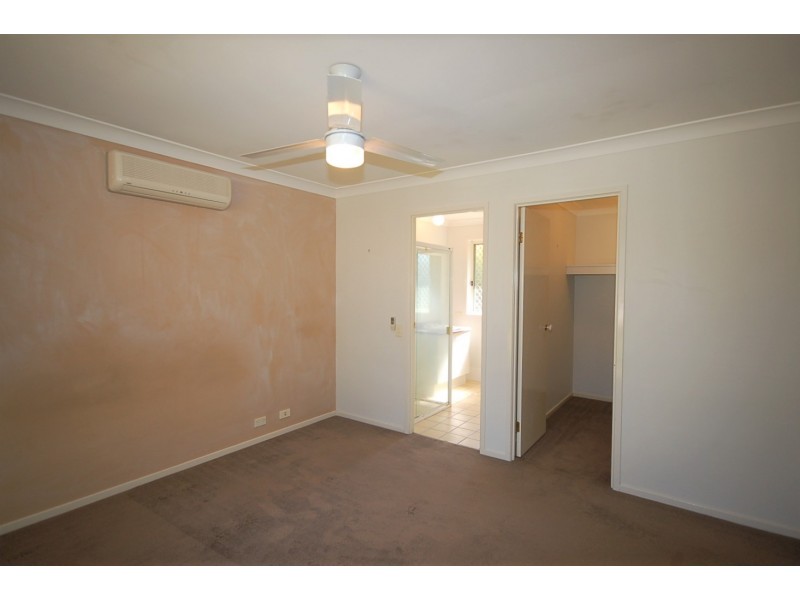 32 Kirri Avenue, Petrie QLD 4502