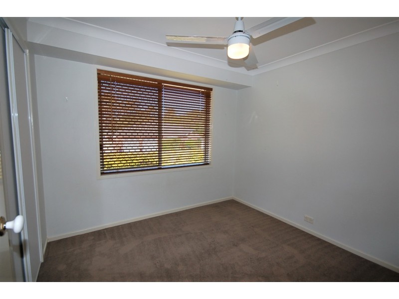 32 Kirri Avenue, Petrie QLD 4502